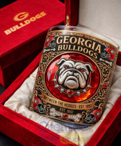 Georgia Bulldogs “Between The Hedges” Whiskey Glass Georgia Bulldogs “Between The Hedges” Whiskey Glass
