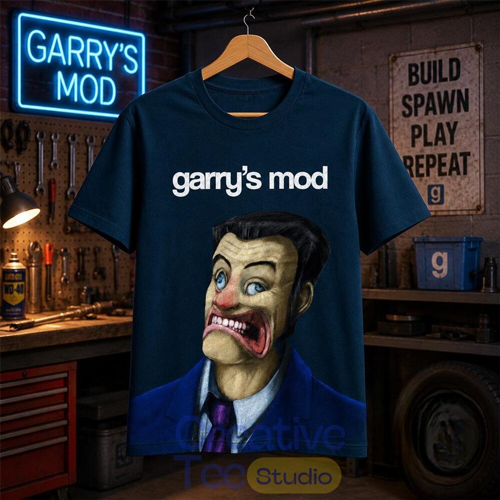 Garry’s Mod Face Posing T-Shirt Garry’s Mod Face Posing T-Shirt