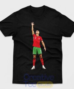 Portugal Cristiano Ronaldo CR7 Reaching For The World Cup Trophy Meme T-Shirt Portugal Cristiano Ronaldo CR7 Reaching For The World Cup Trophy Meme T-Shirt