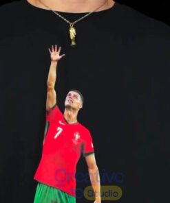 Portugal Cristiano Ronaldo CR7 Reaching For The World Cup Trophy Meme T-Shirt